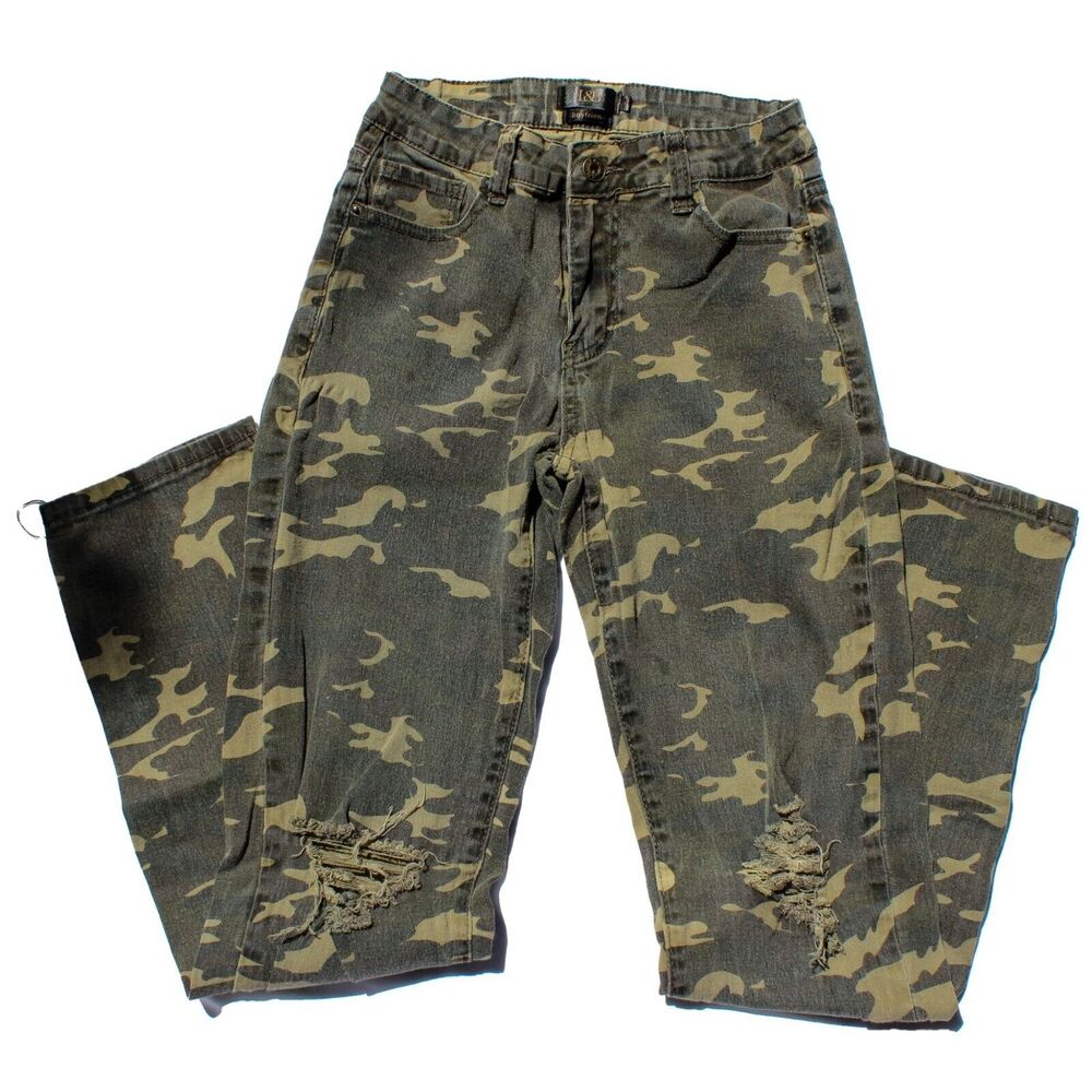 L&B Boyfriend Distressed Camouflage‎ Jeans Size 6